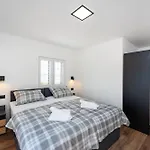 Luxury Luce