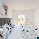 Luxury Luce Daire *