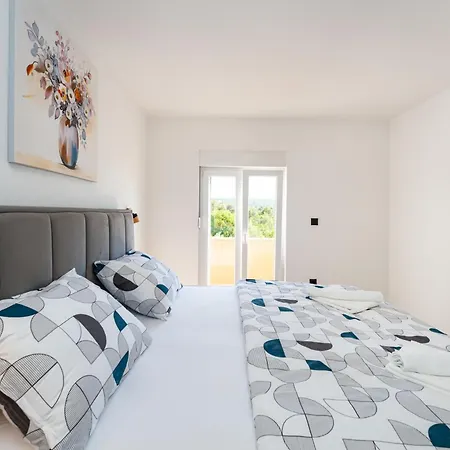 Luxury Luce Apartman *