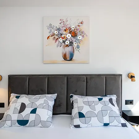 Apartment Luxury Luce